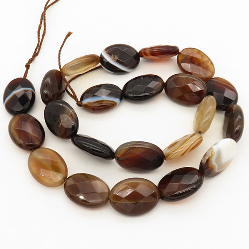 Natural Agate,Egg shape,Facted,Dyed,Brown,14*17*6mm,Hole:1mm,about 22pcs/strand,about 45g/strand,5 strands/package,15"(39cm),XBGB02008vila-L001