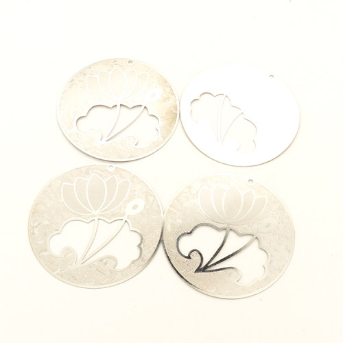 Brass Pendant & Charms,Round,Lotus,Corrugated,Platinum plating,Environmental protection,43mm,Hole:1mm,about 2g/pc,50 pcs/package,XFPC00517aaha-L003