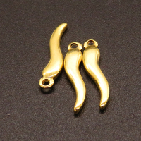 304 Stainless Steel Pendants,Horn of Plenty/Italian Horn Cornicello Charms,Vacuum plating Gold,19x4mm,Hole:1mm,about 0.6g/pc,50 pcs/package,XFPC02363aahl-611
