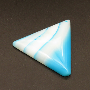 Natural Agate Cabochons,Suede Triangle,Dyed,Blue,7x44x44mm,about 12.8g/pc,1 pc/package,XFCA00054vbmb-L001