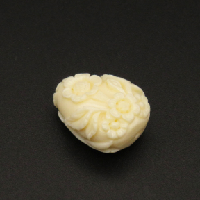 Resin Beads,Carved Flower,Cream color,11x15x19mm,Hole:2mm,about 2.5g/pc,1pc/package,XBR00073hobb-L001