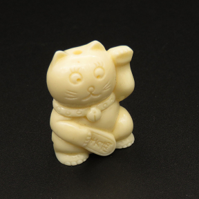 Resin Beads,Lucky Cat,Cream color,12x21x28mm,Hole:2.5mm,about 7.2g/pc,1pc/package,XBR00077iibb-L001