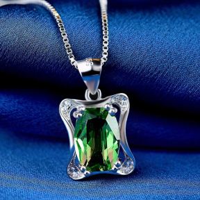 925 Silver Pendant Weight:  1.5g Size: 11*19mm JS0219vhnh-M112 YJCD004050