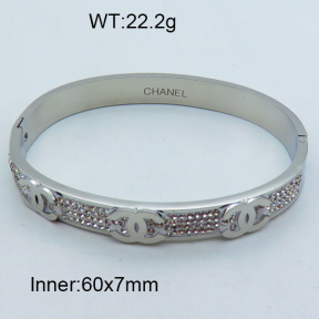 Chanel SS Bangles PZ0136429ahlv-434