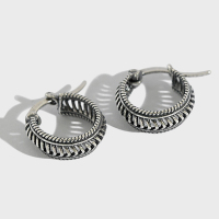 925 Silver Earrings WT:1.5g Inner:10mm
T:4.7mm JE2174vhnn-Y18 ET305