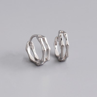 JE5974vhom-Y10  925 Silver Earrings  WT:1.5g  12.3*3.4mm  EH1512