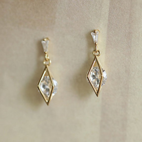 JE3862vhlm-Y16  925 Silver Earrings  WT:1.5g