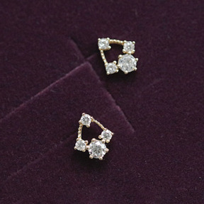 JE3880vhha-Y16  925 Silver Earrings   7.3*6mm