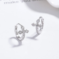 JE6618vhpo-Y06  925 Silver Earrings  WT:1.5g  11*12mm