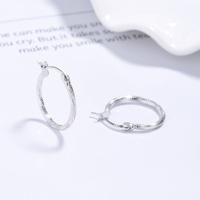 JE6636vhpi-Y06  925 Silver Earrings  WT:1.6g  21.7*19.8