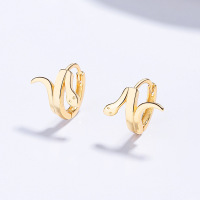 JE6647vhml-Y06  925 Silver Earrings  WT:1.1g  9.8*10.4mm