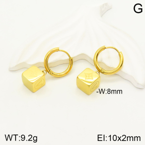 TE2000340bbov-762  SS Earrings