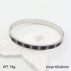 PZ1757216vbpb-317  Chanel  Bangle