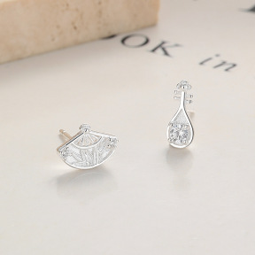 JE7044bhho-Y06  925 Silver Earrings  WT:0.7g  6*8.6mm
9.4*4mm  A-58-17