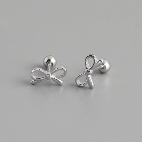 JE7121bhjp-Y10  925 Silver Earrings  WT:0.73g  4.5*8mm