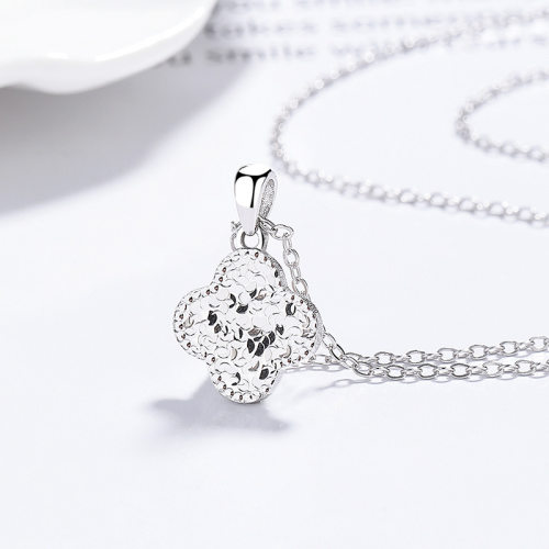 JN7934ajmo-Y06  925 Silver Necklace  WT:2.82g  P:14.5*12.4mm L:40+5cm    C-10-6