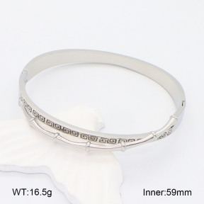 2BA201945vhkb-617  Stainless Steel Bangle