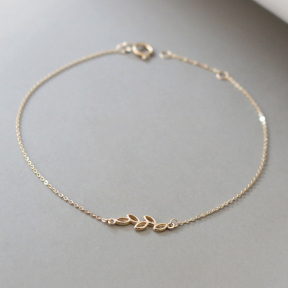 JB8328vhol-Y16  925 Silver Bracelet  WT:0.71g  L:150+15+15mm
P:6*18mm  S139