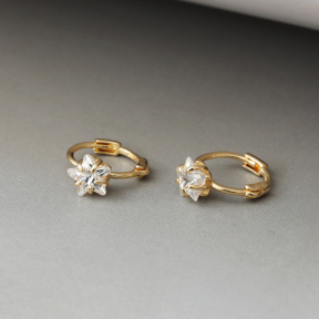 JE8259vhoh-Y16  925 Silver Earrings  WT:0.8g  9*4mm  E1508