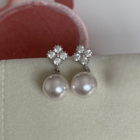 JE8260vhpm-Y16  925 Silver Earrings  WT:2.58g  7.5mm
Pearl:8mm  E1271