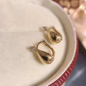 JE8277aiok-Y16  925 Silver Earrings  WT:1.6g  8*6mm  E1523