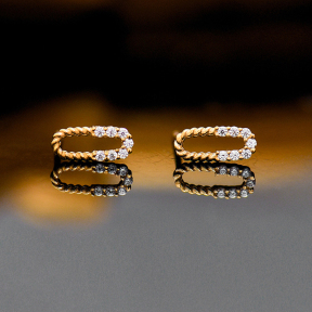 JE8302vhpm-Y16  925 Silver Earrings  WT:0.92g  5*12mm  E1574