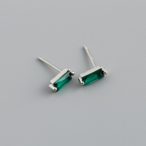 JE8673vhmj-Y10  925 Silver Earrings  WT:0.65g  3*7.8mm  EH1259